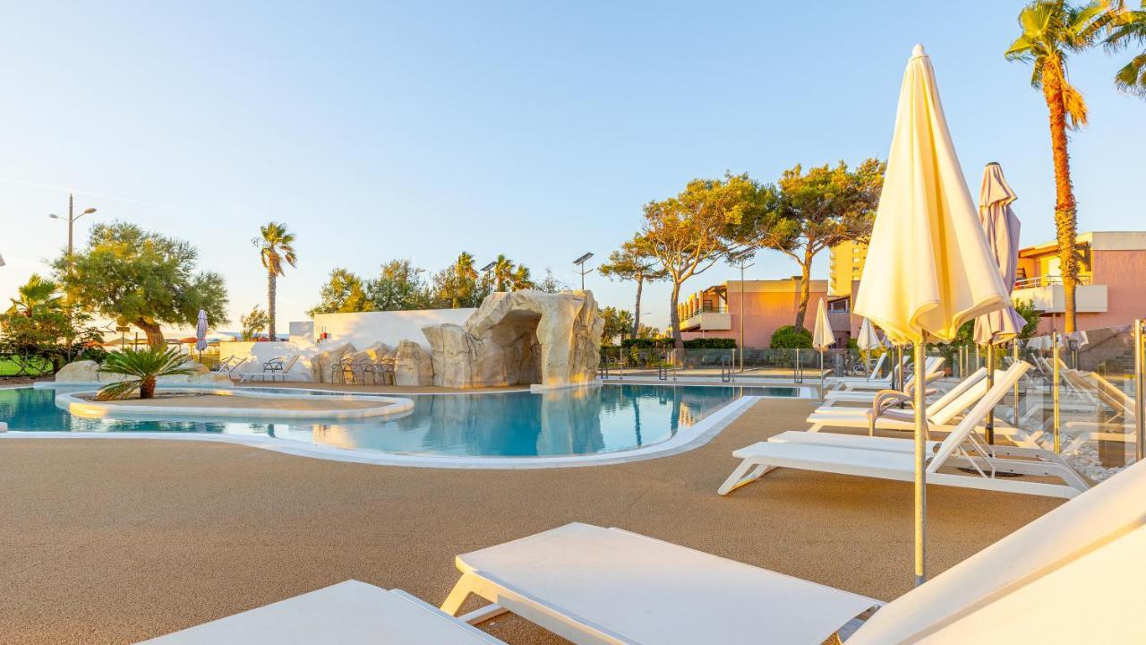 Kaliope Hotel & Residence By Oustal Del Mar Le Lavandou Eksteriør bilde